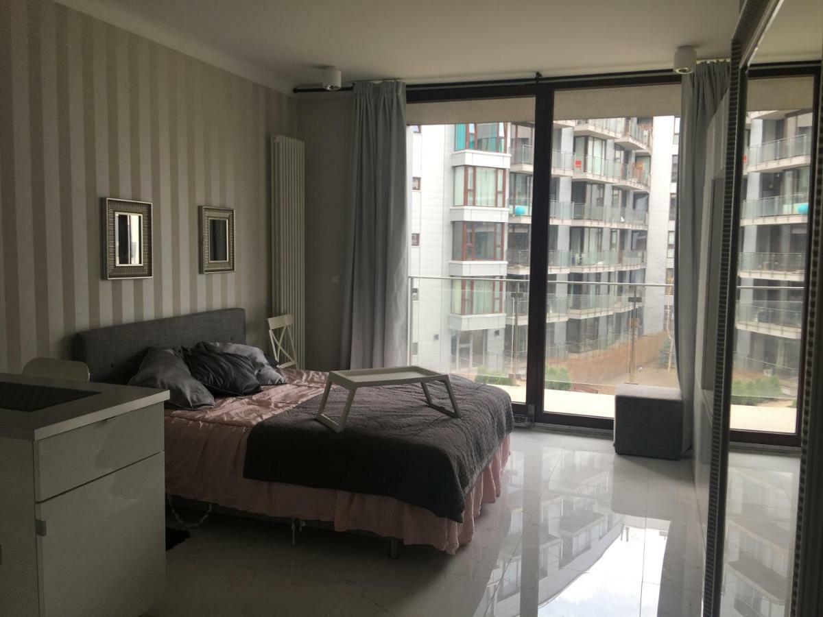 Studio Flat Triton Park Warschau Exterior foto